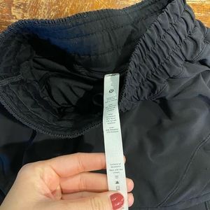 Lulu lemon track that MR shorts 5” inseam